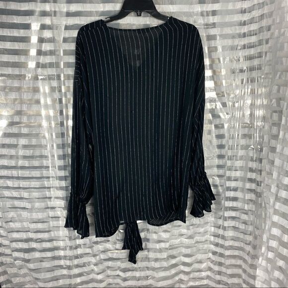 Juicy Couture Black / Silver Strip Tie Bottom Top - Picture 5 of 7
